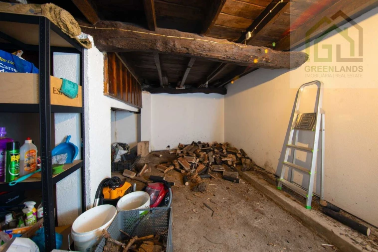 Moradia T5 para Venda em Serpins Foto 48