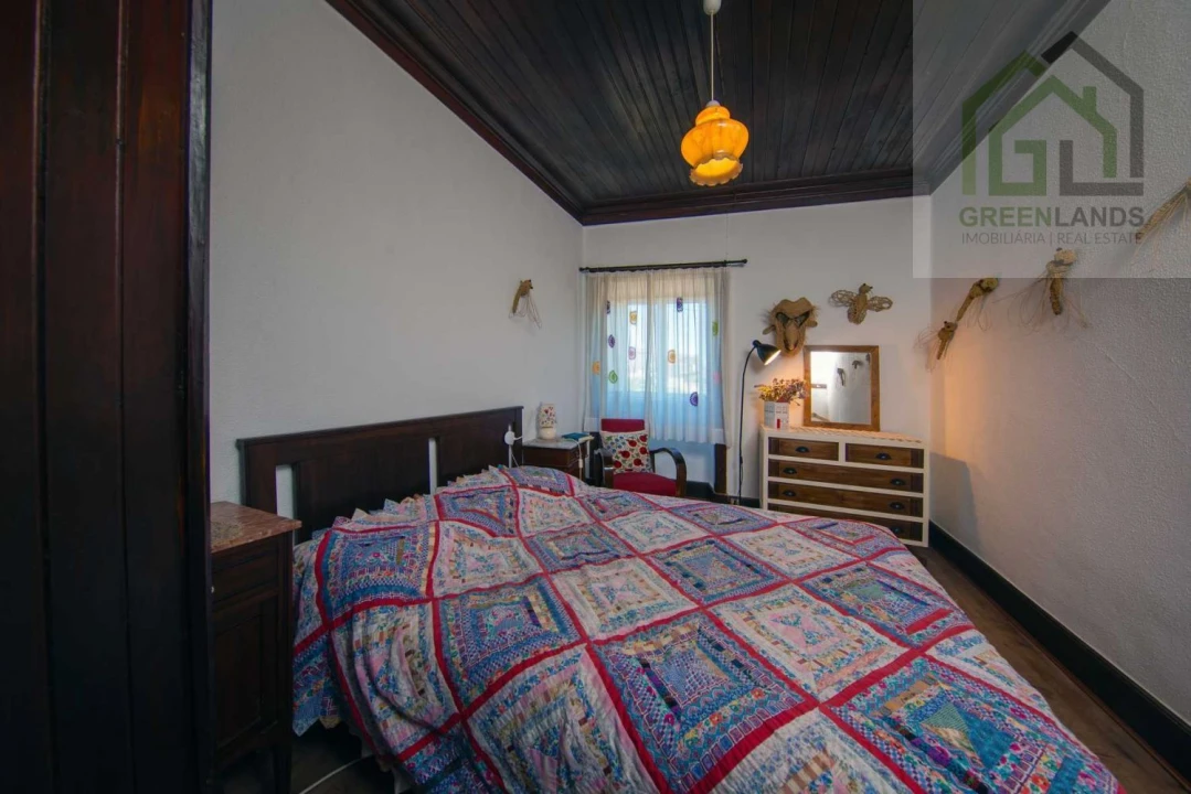 Moradia T5 para Venda em Serpins Foto 22