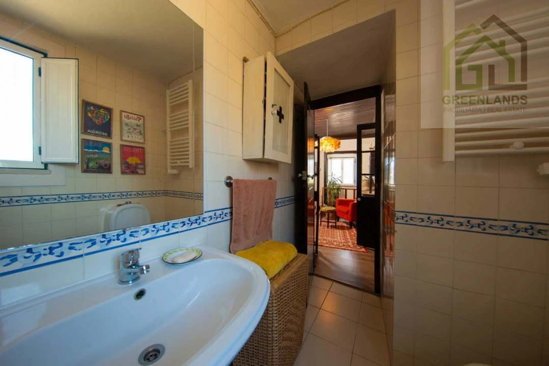 Moradia T5 para Venda em Serpins Foto 26