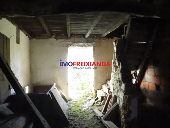 Moradia T2 para Venda em Freixianda, Ribeira do Fárrio e Formigais Foto 15