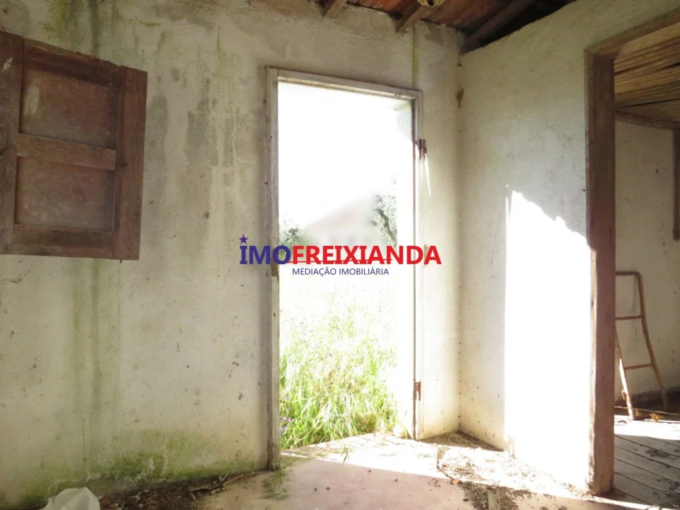 Moradia T2 para Venda em Freixianda, Ribeira do Fárrio e Formigais Foto 22