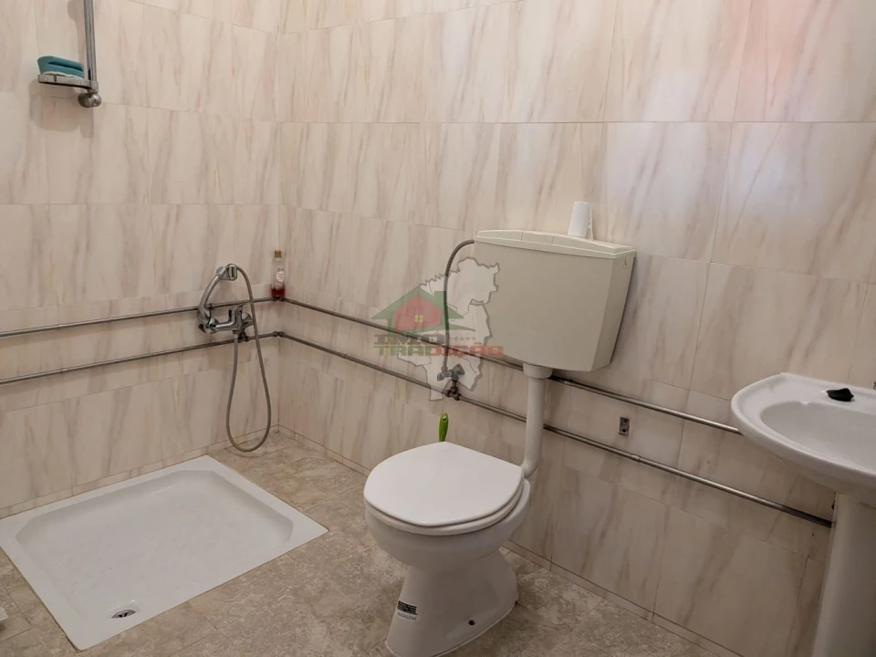 Moradia T5 para Venda em Cernache do Bonjardim, Nesperal e Palhais Foto 14