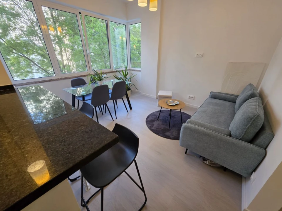 Apartamento T1 para Venda em Águas Livres Foto 3