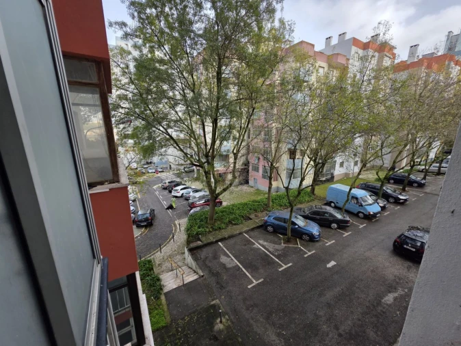 Apartamento T1 para Venda em Águas Livres Foto 15