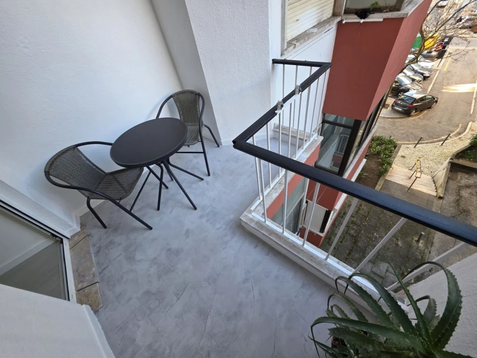 Apartamento T1 para Venda em Águas Livres Foto 11