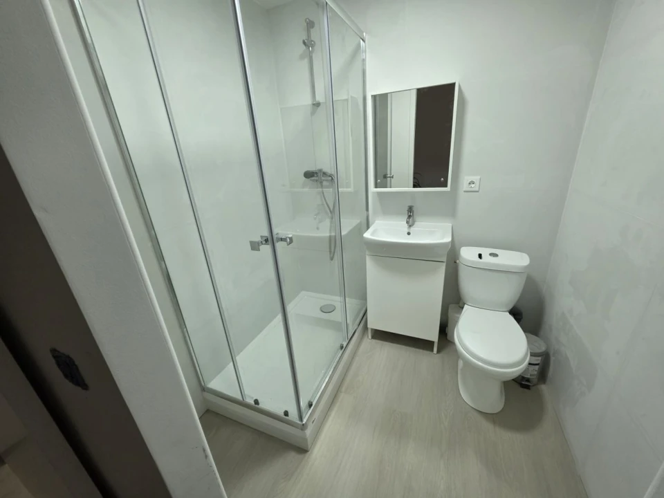 Apartamento T1 para Venda em Águas Livres Foto 14