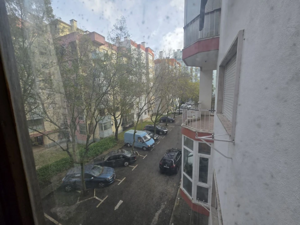 Apartamento T1 para Venda em Águas Livres Foto 16