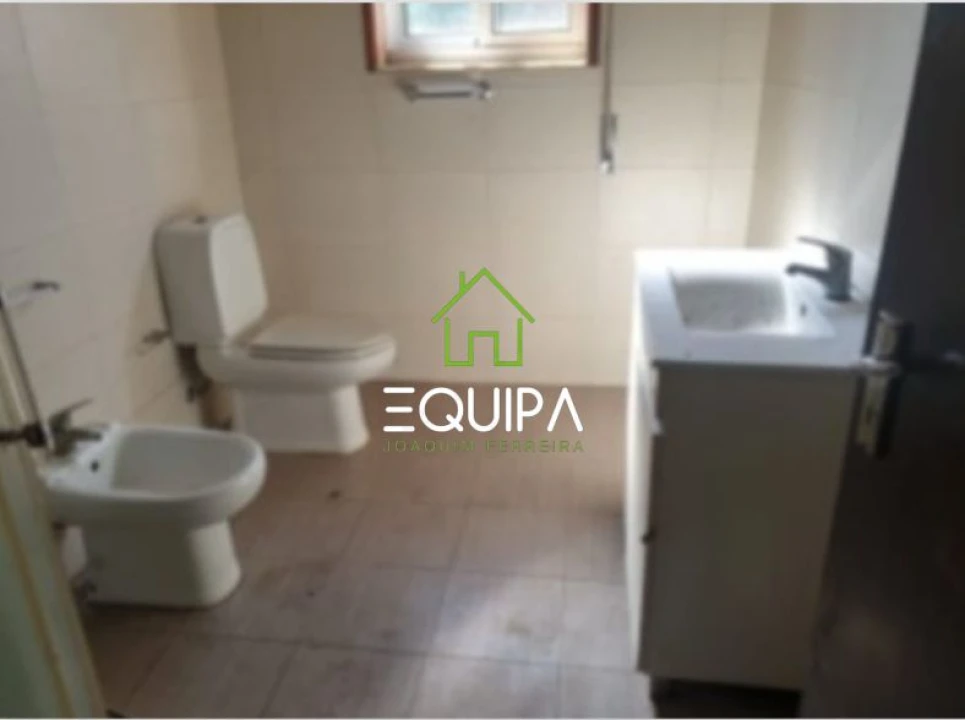 Moradia T3 para Venda em Serzedo e Calvos Foto 12