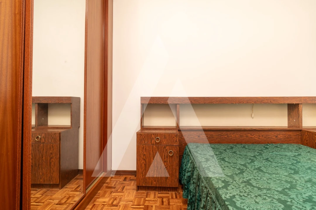 Apartamento T4 para Venda em Santo Antonio dos Olivais Foto 17