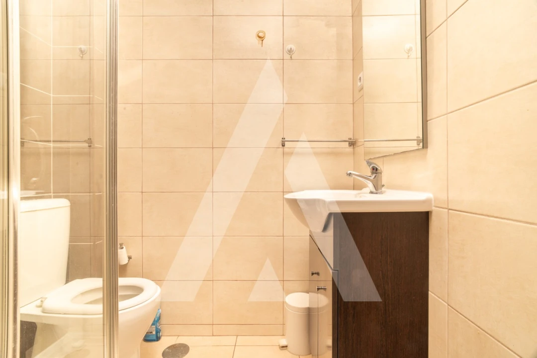 Apartamento T4 para Venda em Santo Antonio dos Olivais Foto 27