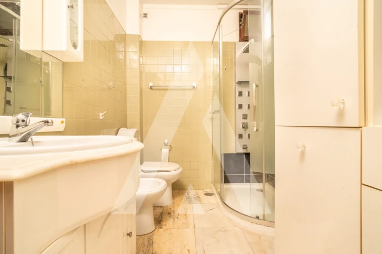 Apartamento T4 para Venda em Santo Antonio dos Olivais Foto 8