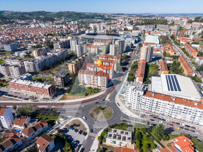 Apartamento T4 para Venda em Santo Antonio dos Olivais Foto 30