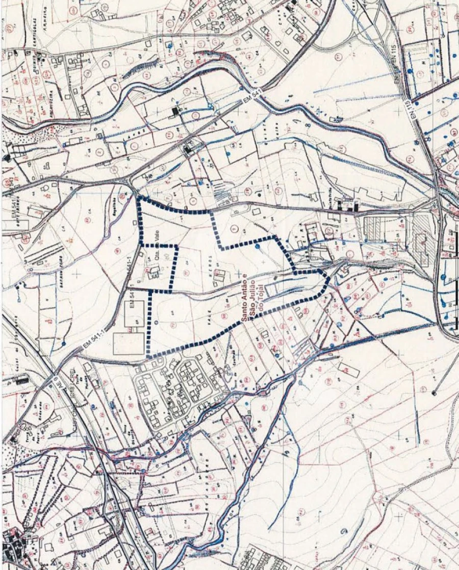 Terreno Comércio / Armazém para Venda em Santo Antão e São Julião do Tojal Foto 6