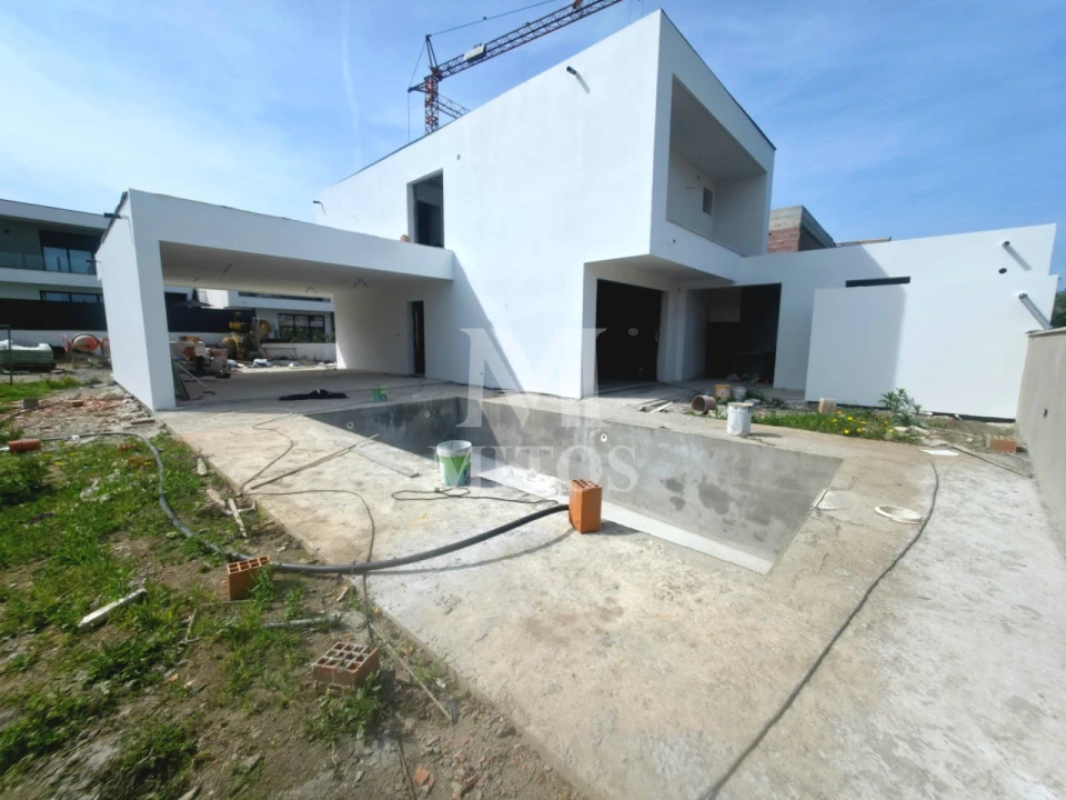 Moradia T3 para Venda em Correlhã Foto 3