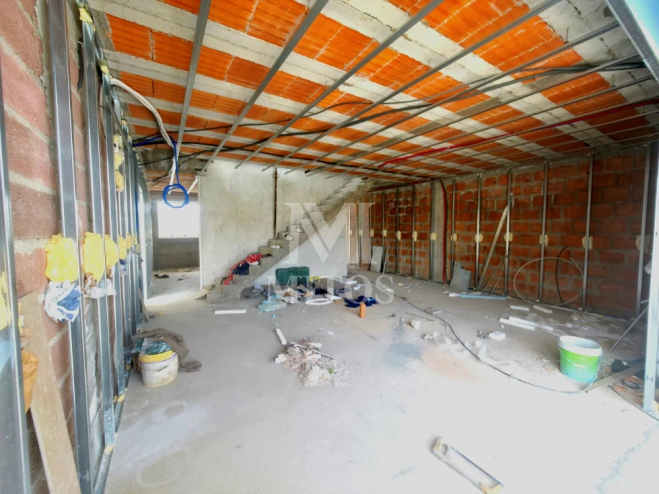 Moradia T3 para Venda em Correlhã Foto 11