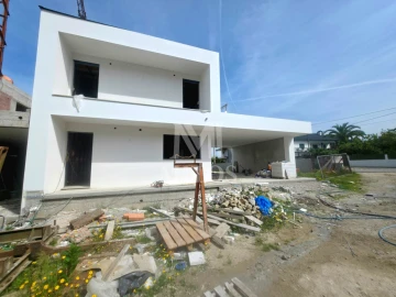 Moradia T3 para Venda em Correlhã