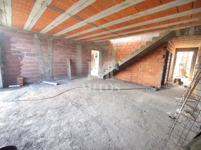 Moradia T3 para Venda em Correlhã Foto 4