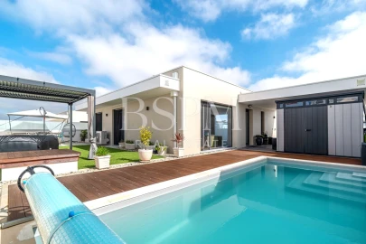 Moradia T3 para Venda em Bombarral e Vale Covo