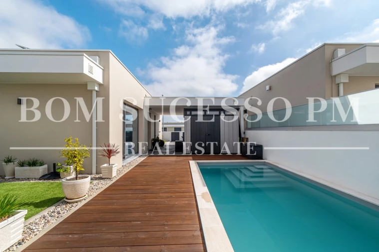 Moradia T3 para Venda em Bombarral e Vale Covo Foto 4