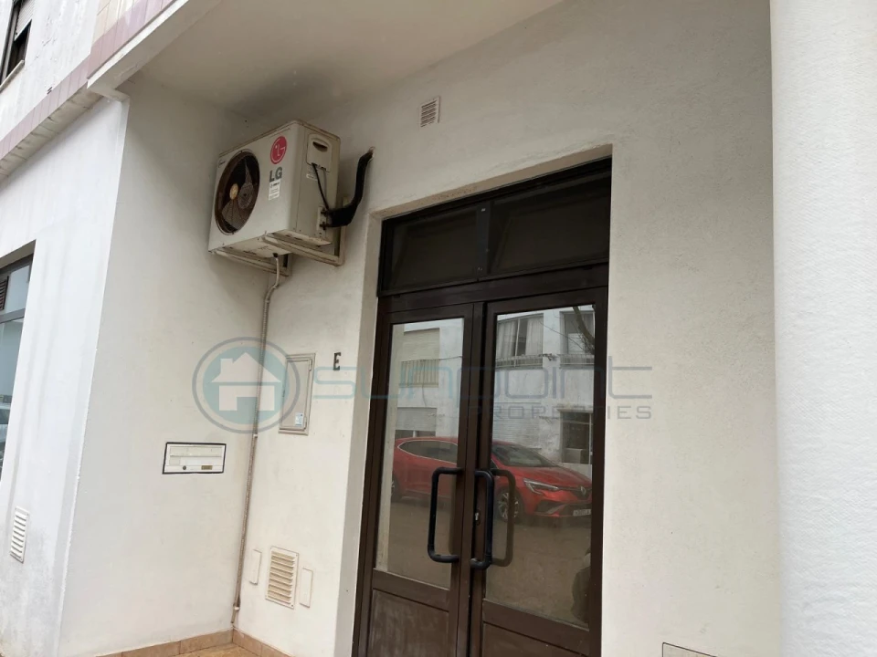 Loja para Venda em Lagos (São Sebastião e Santa Maria) Foto 3