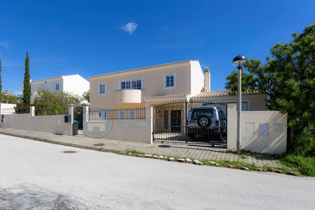 Moradia T4 para Venda em Luz Foto 28