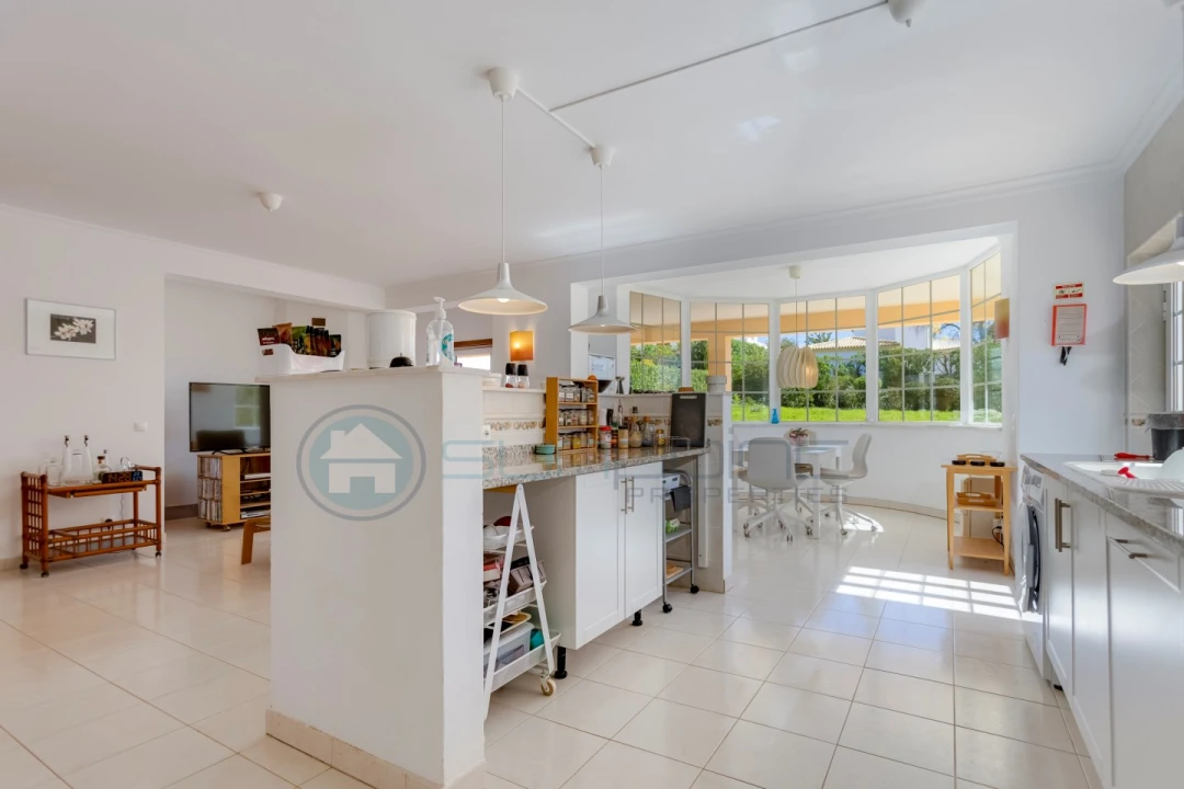 Moradia T4 para Venda em Luz Foto 8