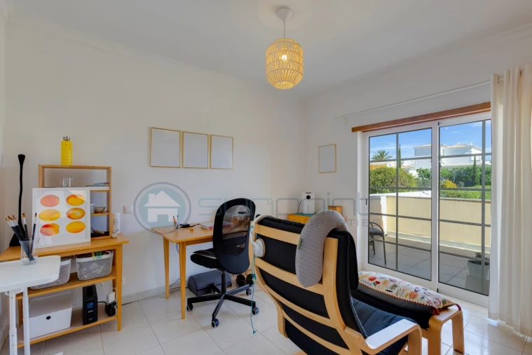 Moradia T4 para Venda em Luz Foto 20