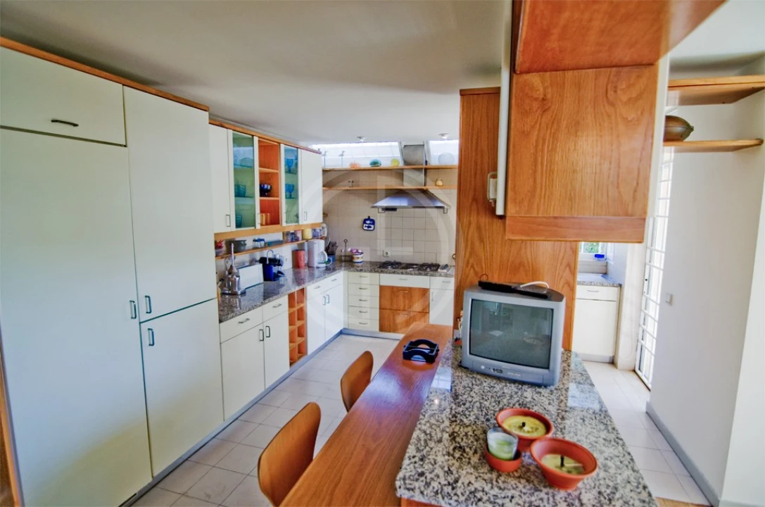 Moradia T6 para Arrendamento férias em Quarteira Foto 15