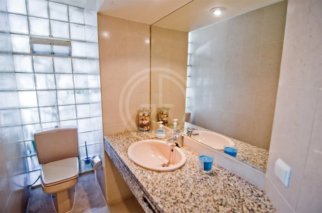 Moradia T6 para Arrendamento férias em Quarteira Foto 17