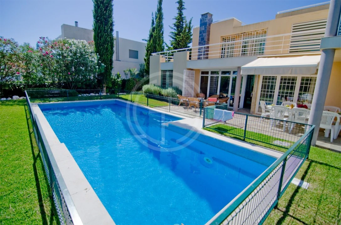 Moradia T6 para Arrendamento férias em Quarteira Foto 23