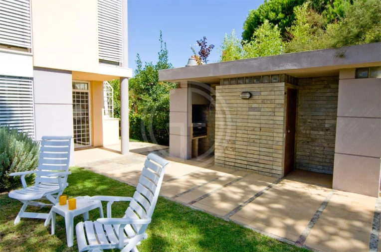 Moradia T6 para Arrendamento férias em Quarteira Foto 24