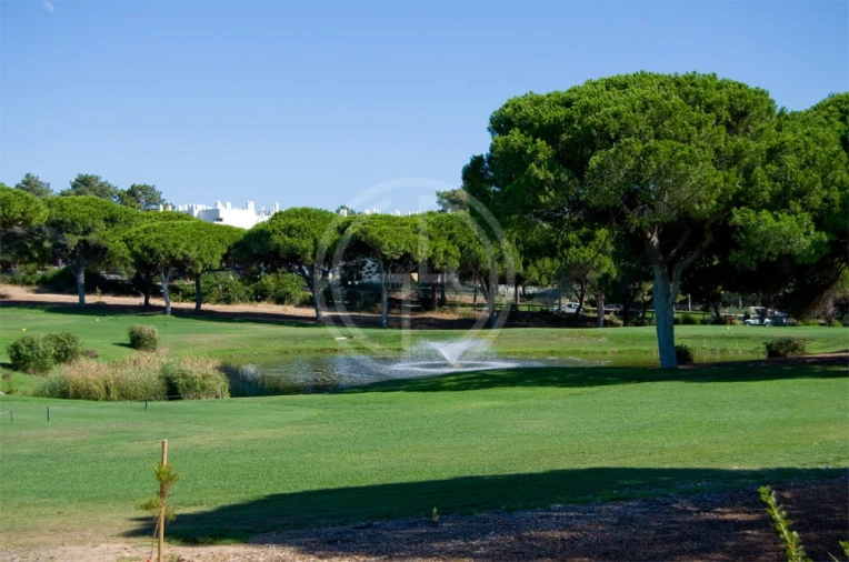 Moradia T6 para Arrendamento férias em Quarteira Foto 26