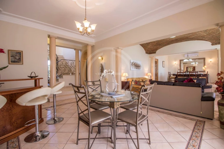 Moradia T4 para Arrendamento férias em Boliqueime Foto 7