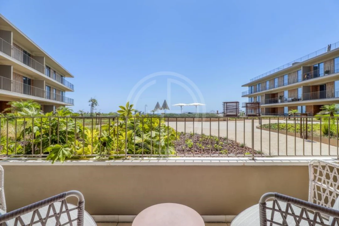 Apartamento T2 para Venda em Quarteira Foto 4