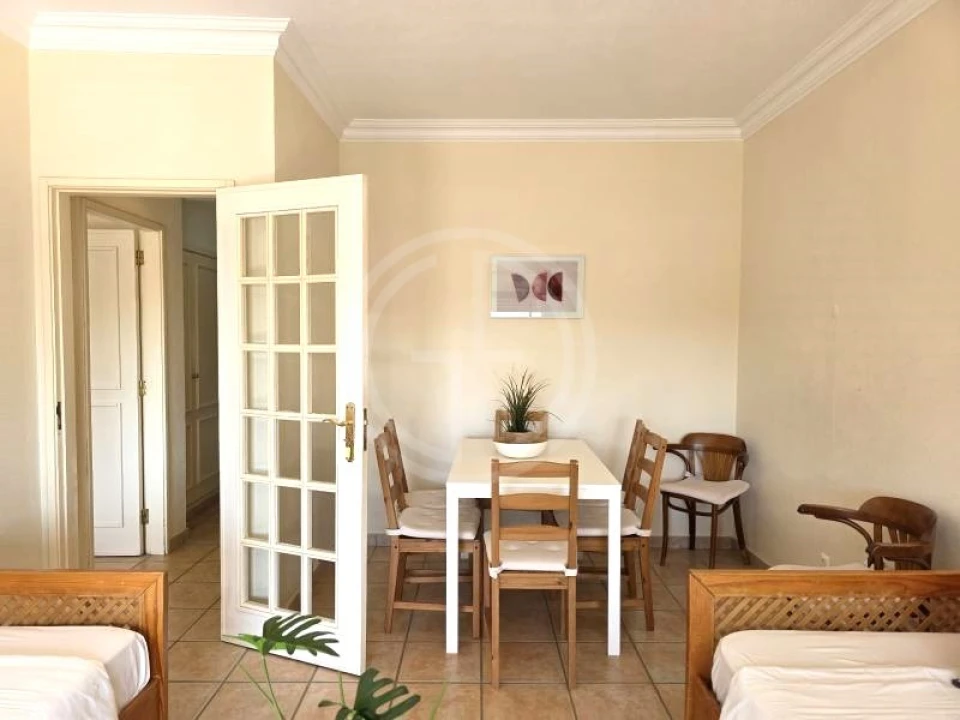 Apartamento T2 para Venda em Quarteira Foto 4