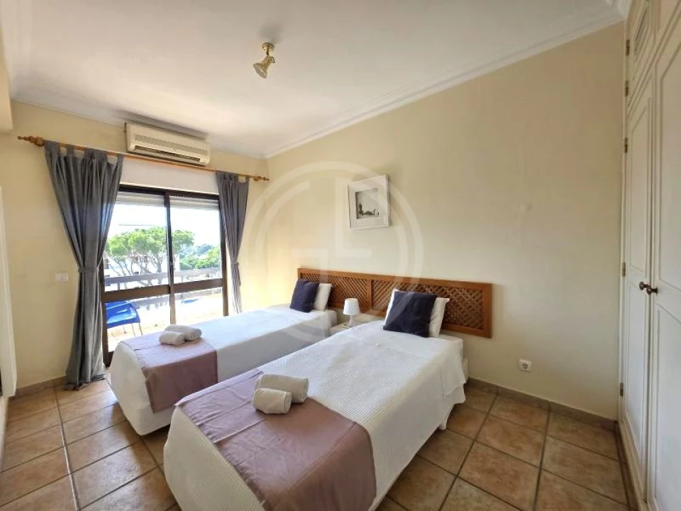 Apartamento T2 para Venda em Quarteira Foto 7