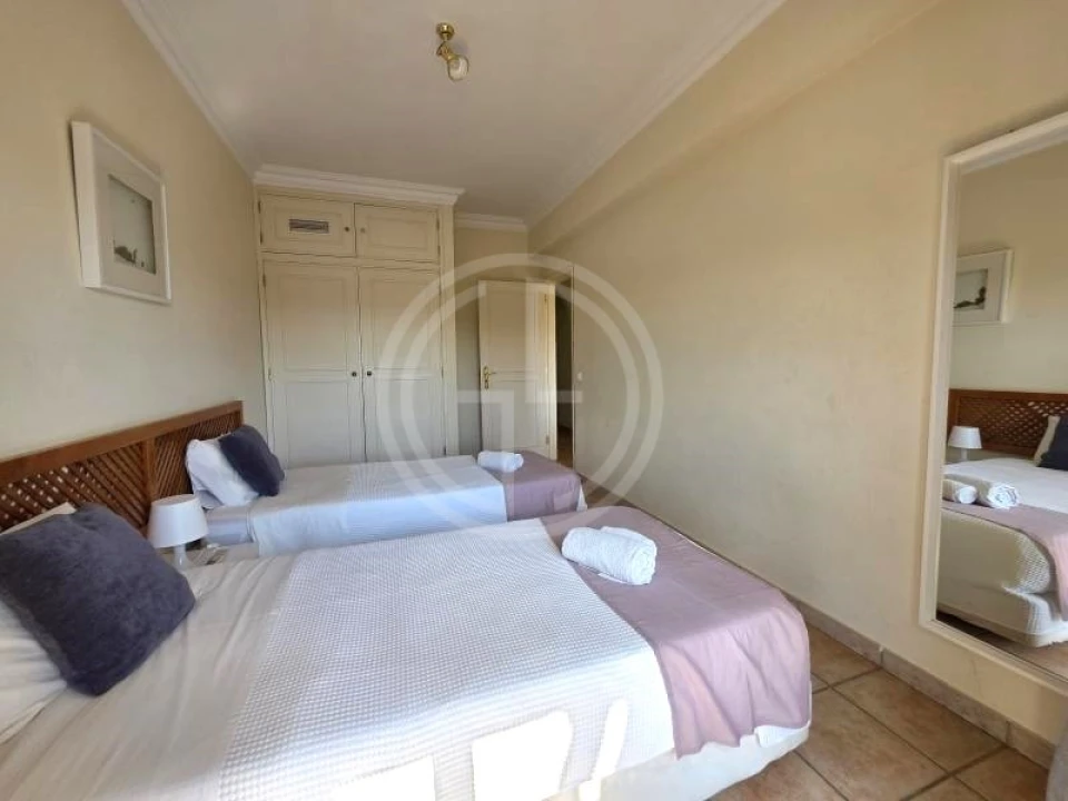 Apartamento T2 para Venda em Quarteira Foto 8