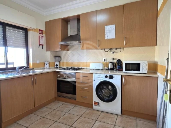 Apartamento T2 para Venda em Quarteira Foto 6