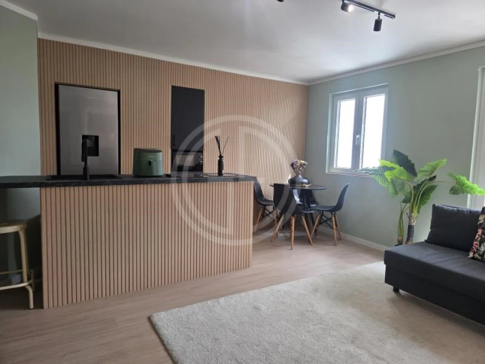 Apartamento para Venda em Quarteira Foto 2