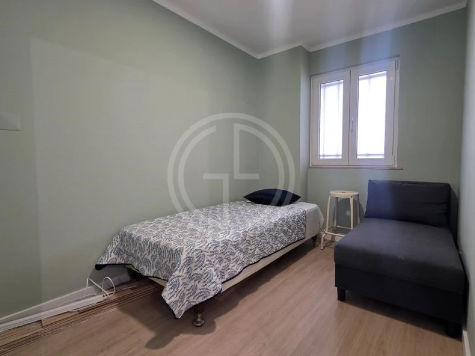 Apartamento para Venda em Quarteira Foto 11