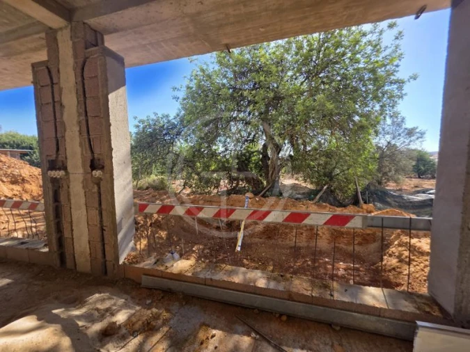 Moradia T5 para Venda em Loule (São Sebastião) Foto 17