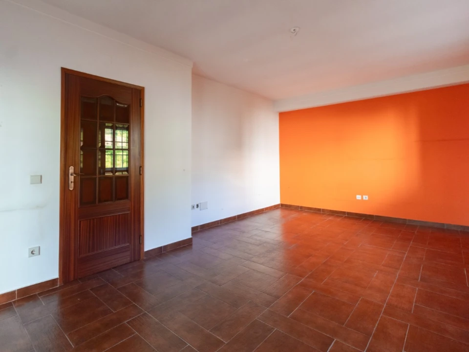 Moradia T3 para Venda em Serpins Foto 1