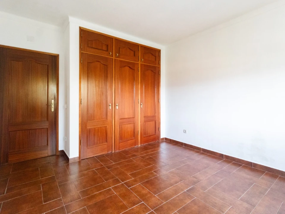 Moradia T3 para Venda em Serpins Foto 17