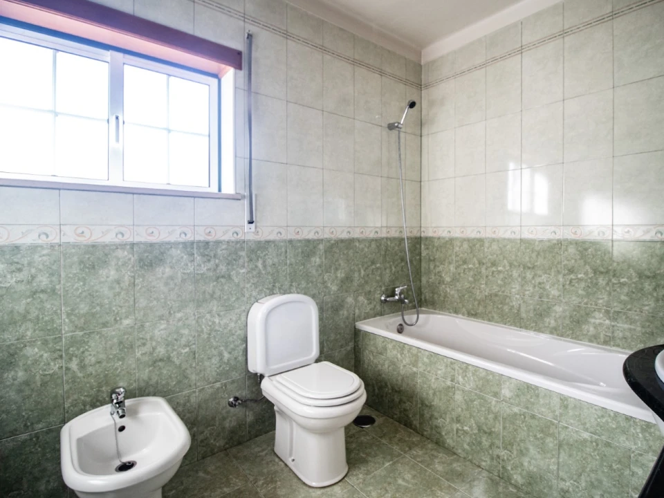 Moradia T3 para Venda em Serpins Foto 7