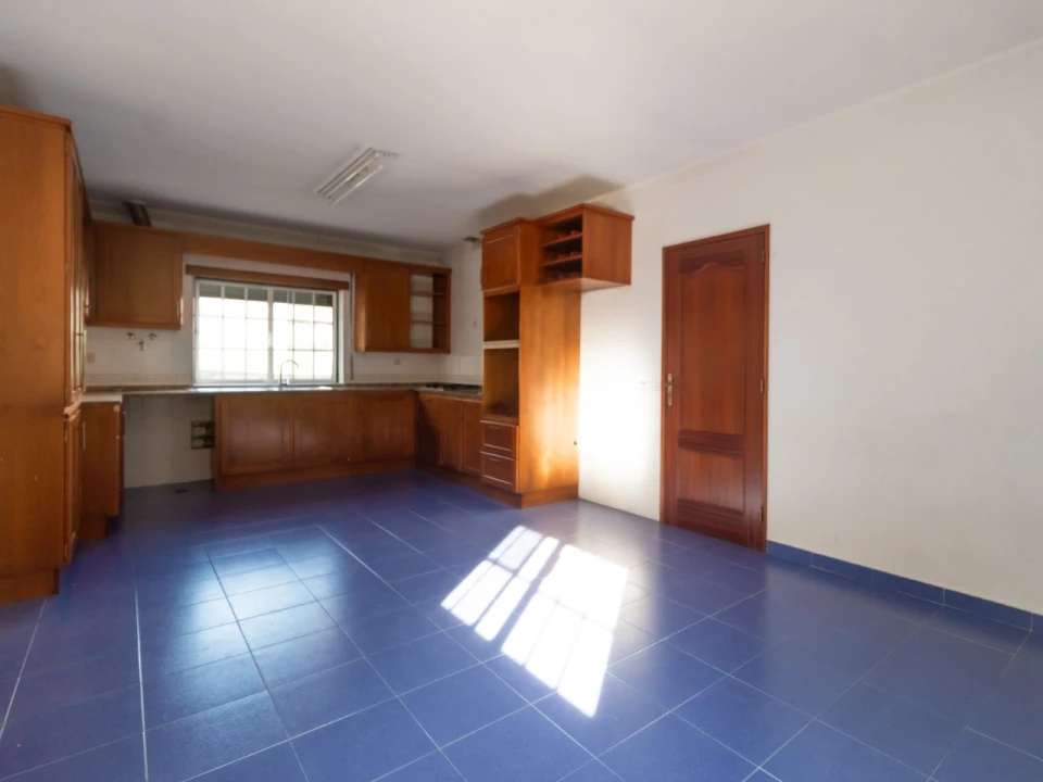 Moradia T3 para Venda em Serpins Foto 13