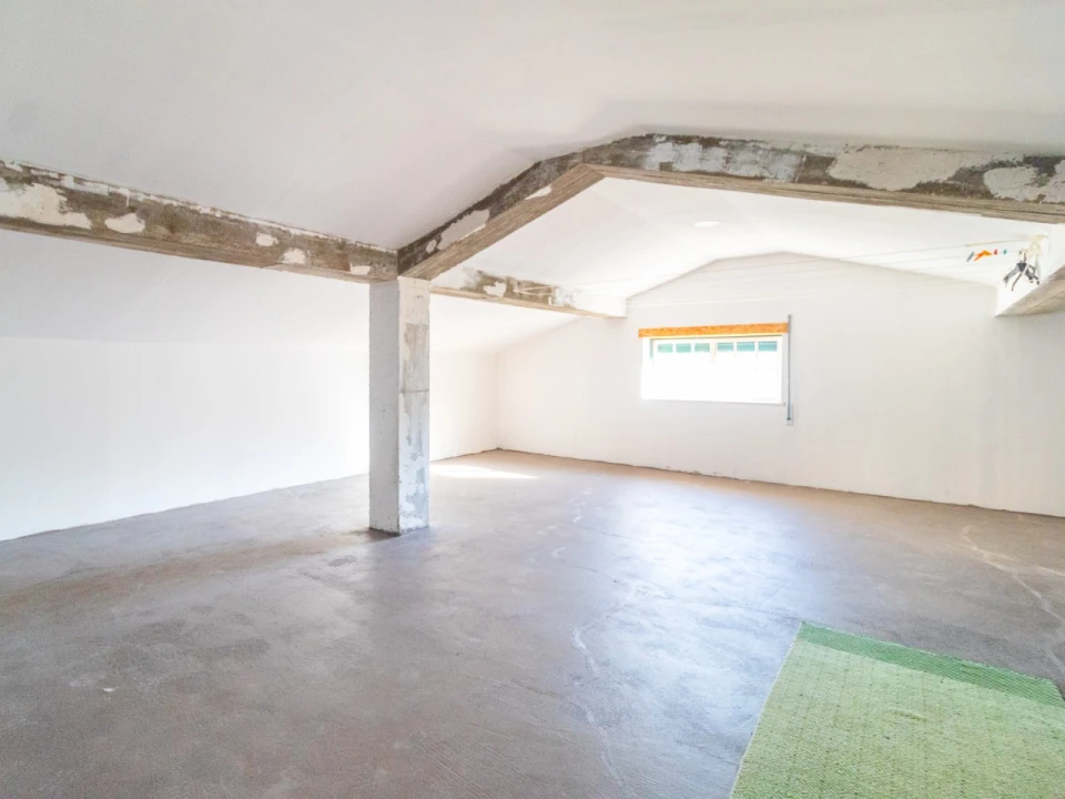 Moradia T3 para Venda em Serpins Foto 24