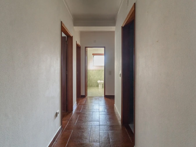 Moradia T3 para Venda em Serpins Foto 3