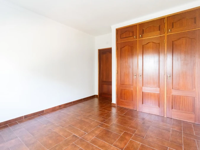 Moradia T3 para Venda em Serpins Foto 4