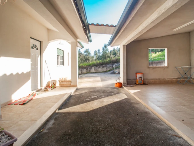 Moradia T3 para Venda em Serpins Foto 9