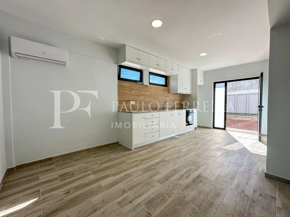 Moradia T2 para Arrendamento em Ribeirão Foto 1